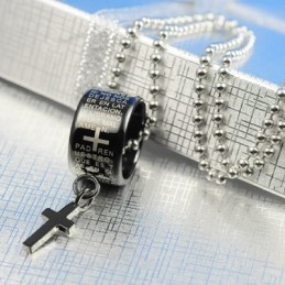 ファッションギフトリングとクロスブラックチタンネックレスペンダント