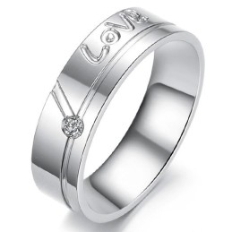 世界的に有名な恋人のためのラインストーン付き重ね付けチタンリング