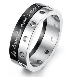 恋人のための完全な仕様のブラックチタンリング