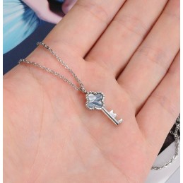 高品質の女性用キーチタンネックレス