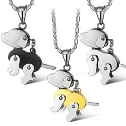 安定した品質の犬型チタンネックレス