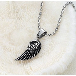 数量の王者 Eyas シェイプ チタンネックレス