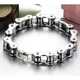 高品質の男性用チタンブレスレットで有名
