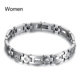 恋人のための高品質チタンブレスレットの女王ラインストーン付き