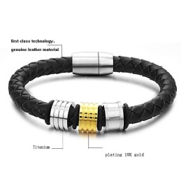 最高級ブラックチタンレザーバングル