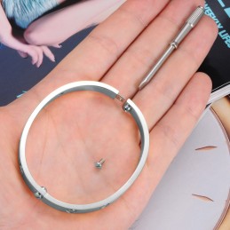 高品質の女性用チタンバングル
