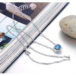 高品質の女性用スイートハート型プラチナメッキチタンネックレス（ラインストーン付き）