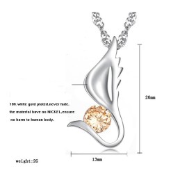 品質の女王女性用翼型プラチナメッキチタンネックレス（ダイヤモンド付き）