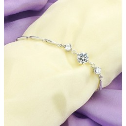 安定した品質の女性用プラチナメッキチタンブレスレット（ダイヤモンド付き）
