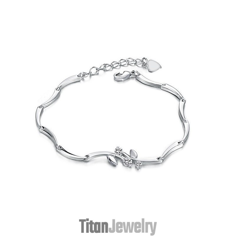 世界的に有名な女性用プラチナメッキチタンブレスレット（ダイヤモンド付き）