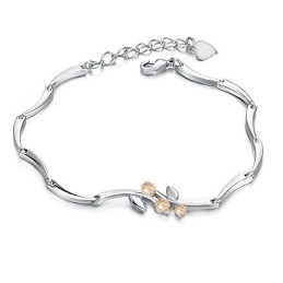 世界的に有名な女性用プラチナメッキチタンブレスレット（ダイヤモンド付き）