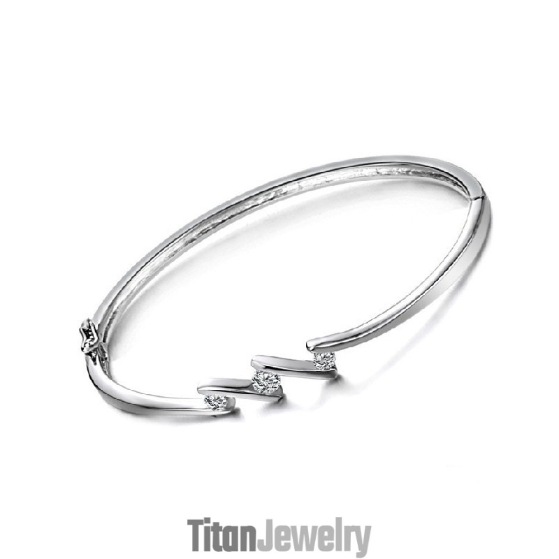 品質と量を保証する女性用アレルギーフリープラチナメッキチタンバングル（ラインストーン付き）