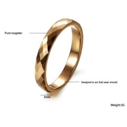 品質と量を保証する女性用タングステンセラミックリング