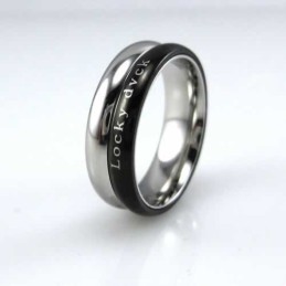 Locky Dvck ユニセックス 6mm ブラックチタンリング