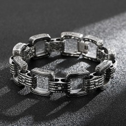 シックな柄のメンズブレスレット
