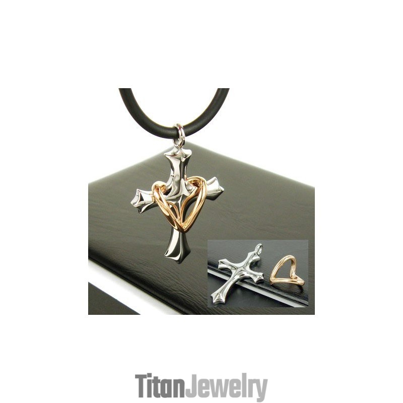 マンハートクロス純チタンペンダント（チェーンなし）