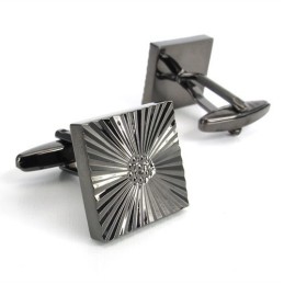 洗練された技術と繊細な色彩の高品質チタン製カフスボタン